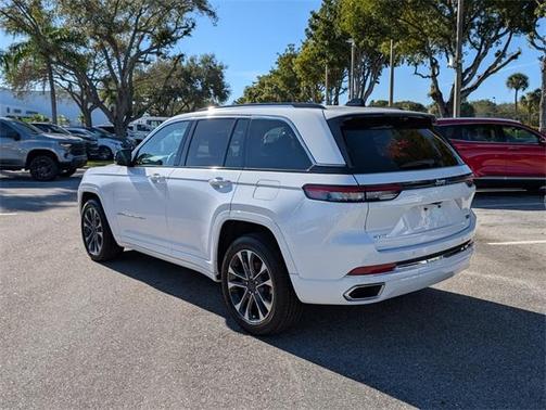 2023 Jeep Grand Cherokee Overland