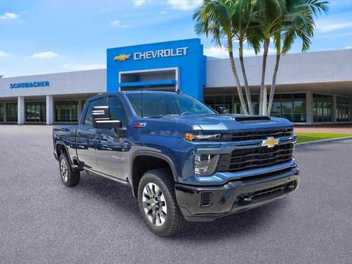Lakeshore Blue Metallic 2026 Chevrolet Silverado 2500 Custom