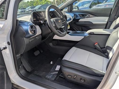 2026 Chevrolet Equinox EV LT 2