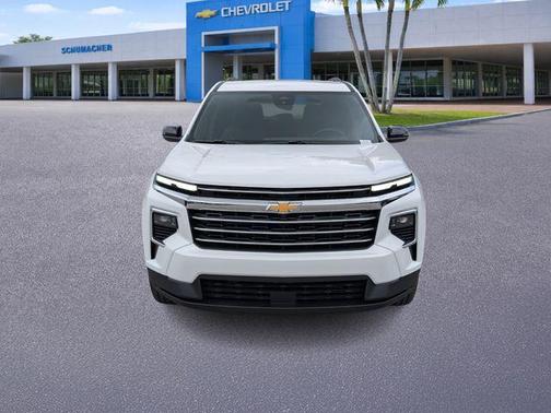 Summit White 2026 Chevrolet Traverse LT