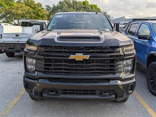 2025 Chevrolet Silverado 2500 Custom