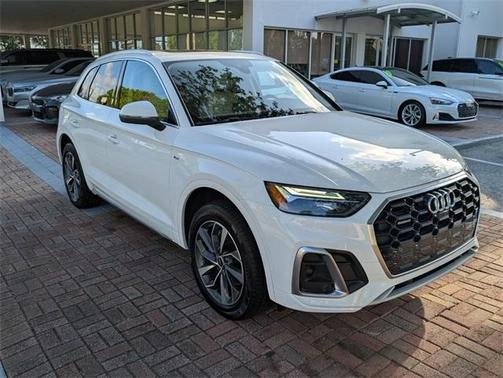 2022 Audi Q5 45 S line quattro Premium
