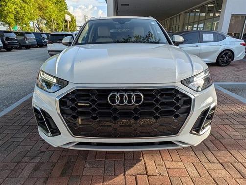 2022 Audi Q5 45 S line quattro Premium