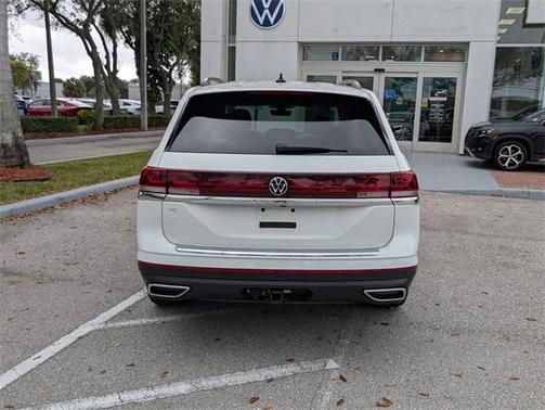 2025 Volkswagen Atlas 2.0T SE w/Technology
