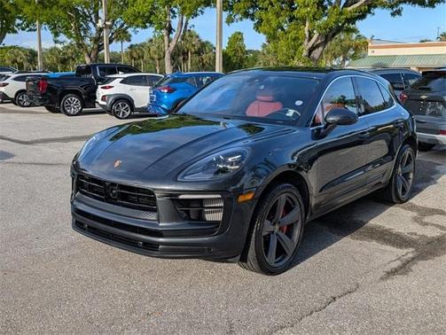 2022 Porsche Macan S