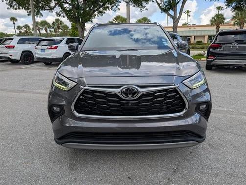 2022 Toyota Highlander Platinum
