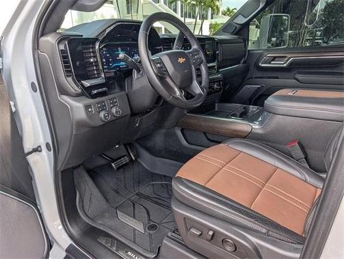 2024 Chevrolet Silverado 3500 High Country