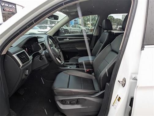 2022 Volkswagen Atlas 3.6L SE w/Technology