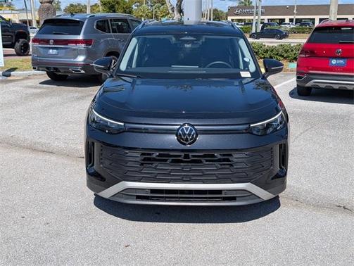 2025 Volkswagen Tiguan 2.0T SE