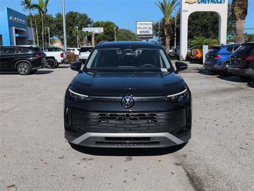 2025 Volkswagen Tiguan 2.0T SE