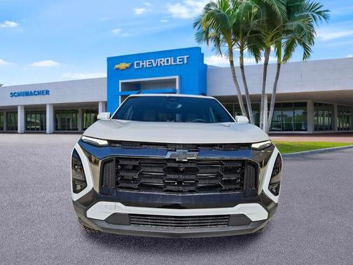 Polar White 2026 Chevrolet Equinox ACTIV