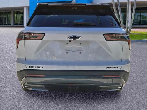 Polar White 2026 Chevrolet Equinox ACTIV