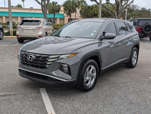2024 Hyundai TUCSON SE