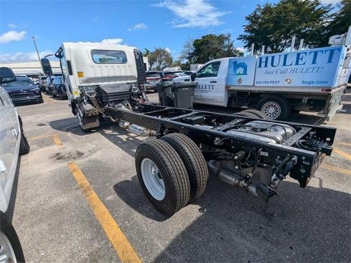 2025 Chevrolet Express 3500 