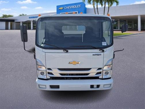 2025 Chevrolet Express 3500 