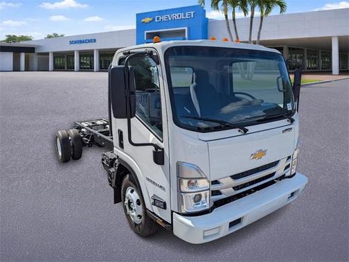 2025 Chevrolet Express 3500 