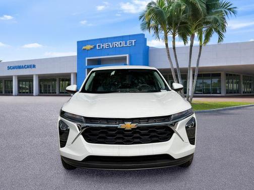 Summit White 2026 Chevrolet Trax LS