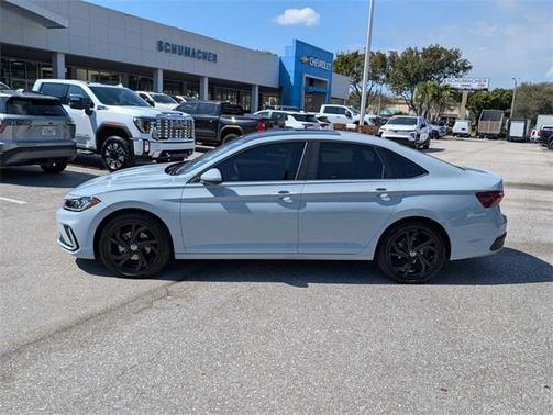 2025 Volkswagen Jetta 1.5T SE