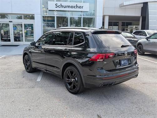 2024 Volkswagen Tiguan 2.0T SE R-Line Black