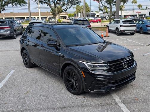 2024 Volkswagen Tiguan 2.0T SE R-Line Black