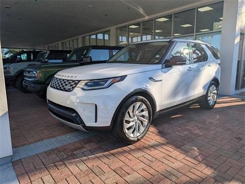 2024 Land Rover Discovery P300 S