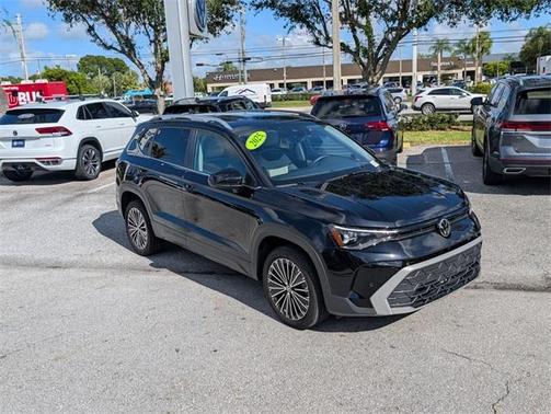 2025 Volkswagen Taos 1.5T SE