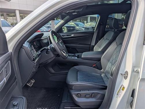 2024 Volkswagen Atlas Cross Sport 2.0T SEL Premium R-Line