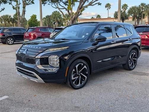 2023 Mitsubishi Outlander 