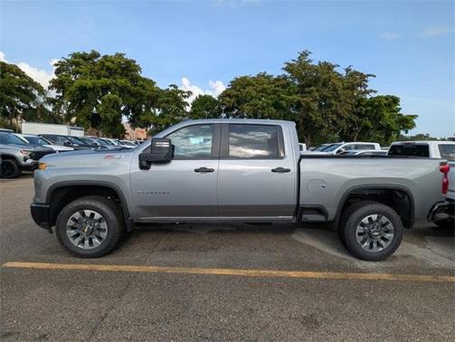 2025 Chevrolet Silverado 2500 Custom