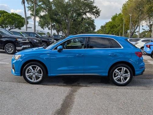 2022 Audi Q3 45 S line Premium