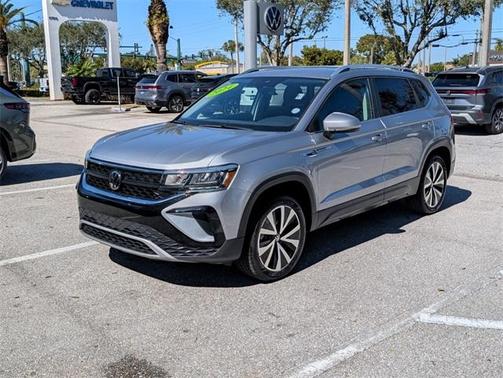 2024 Volkswagen Taos 1.5T SE