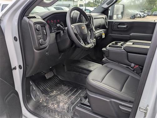 2026 Chevrolet Silverado 3500 WT