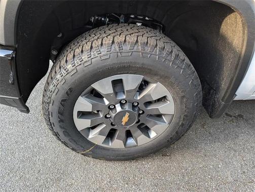 2025 Chevrolet Silverado 2500 Custom