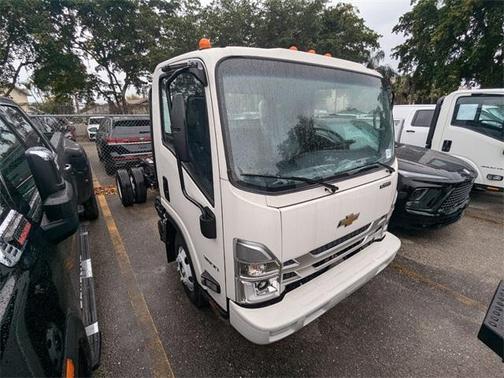 2025 Chevrolet Express 3500 