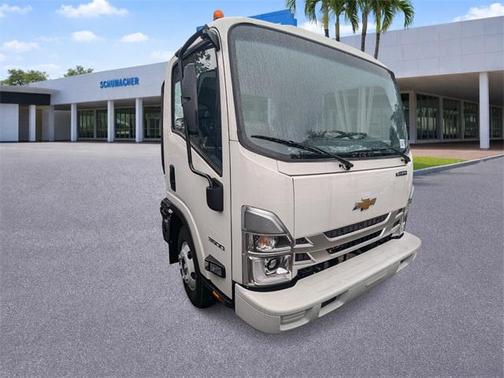 2025 Chevrolet Express 3500 