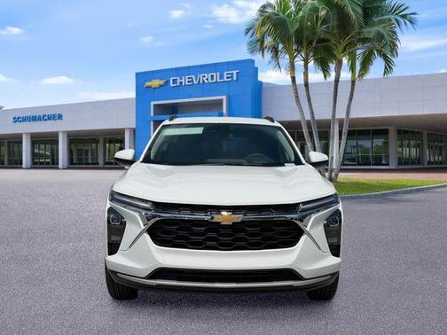 Summit White 2026 Chevrolet Trax LT