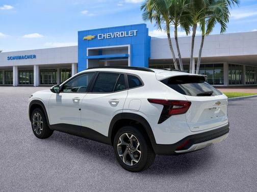 Summit White 2026 Chevrolet Trax LT