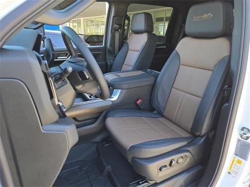 2025 Chevrolet Silverado 3500 High Country