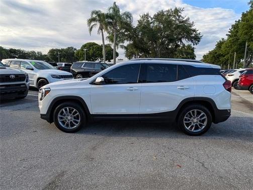 2022 GMC Terrain SLT