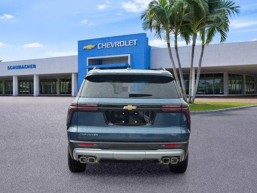 Lakeshore Blue Metallic 2026 Chevrolet Traverse LT