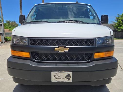 Summit White 2025 Chevrolet Express 3500 LS