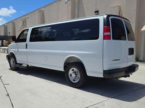 Summit White 2025 Chevrolet Express 3500 LS