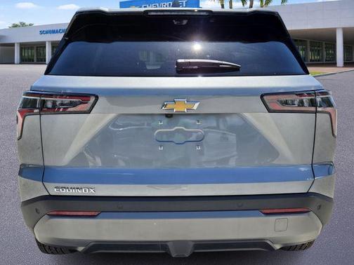 Sterling Gray Metallic 2026 Chevrolet Equinox LT