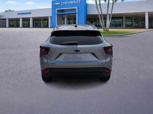 Sterling Gray Metallic 2026 Chevrolet Trax LT