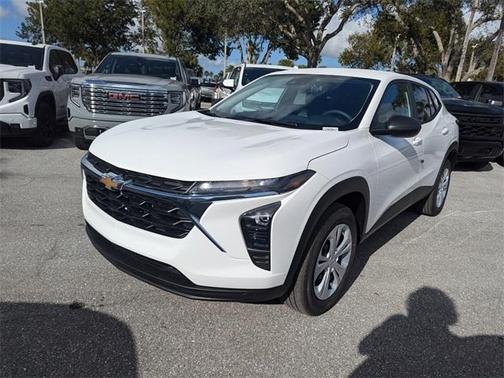 2025 Chevrolet Trax LS