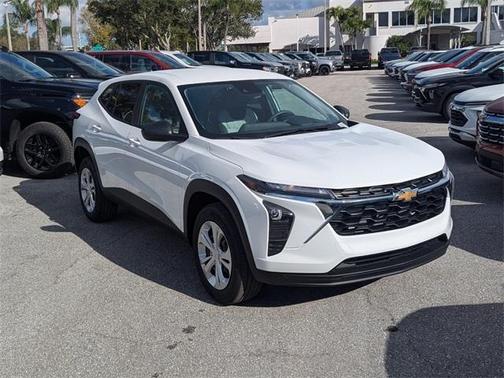 2025 Chevrolet Trax LS