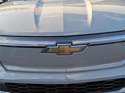2025 Chevrolet Silverado EV LT
