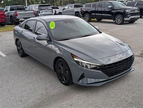 2021 Hyundai ELANTRA SEL