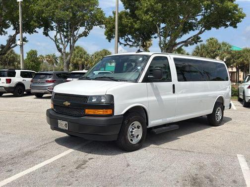 Summit White 2025 Chevrolet Express 3500 LS
