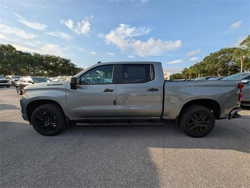 2025 Chevrolet Silverado 1500 Custom